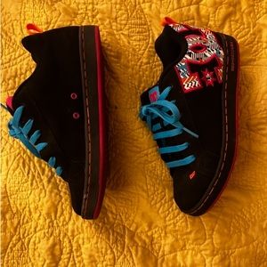 DC Court Graffik EUC!